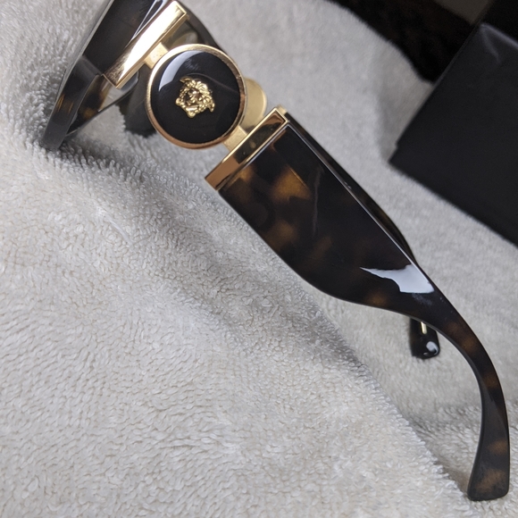 Versace sunglasses for men - Picture 4 of 9